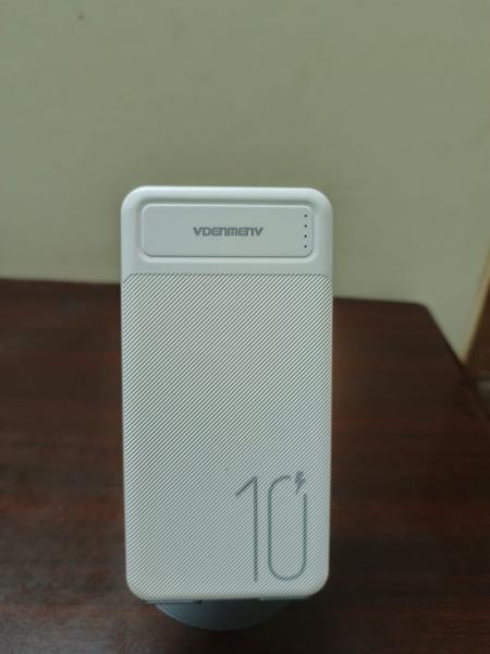 VDENMENV DPO9 Dual USB And Type C 10000mAh Power bank with 5V 2.1A Output