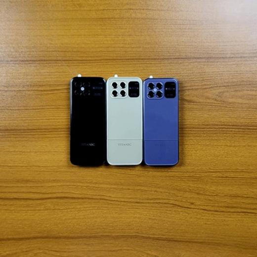 Titanic T70 4 sim supported Luxury Phone Gold